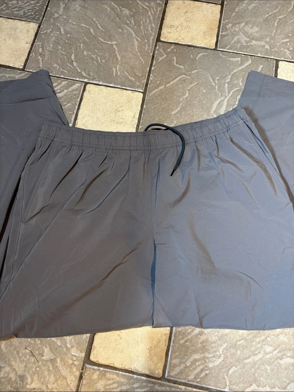 New Eddie Bauer gray woven pants, athletic pants men’s